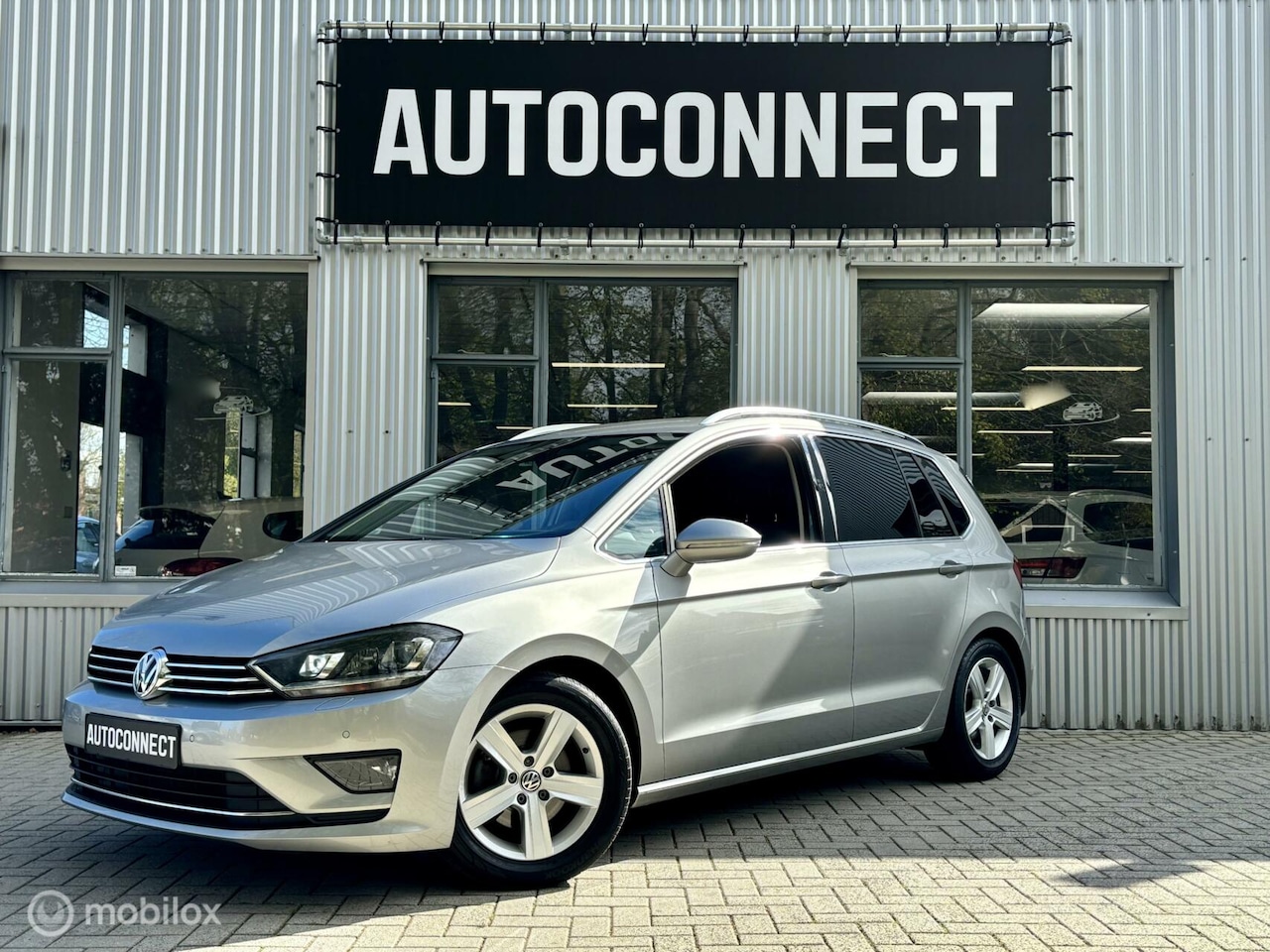 Volkswagen Golf Sportsvan - 1.4 TSI Highline 1.4 TSI Highline, AUTOM. NAVI, CAMERA, 150 PK, , CRUISE - AutoWereld.nl