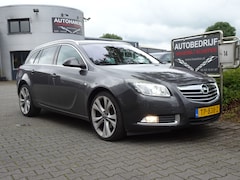 Opel Insignia Sports Tourer - 2.0 T Sport 4x4 motorschade