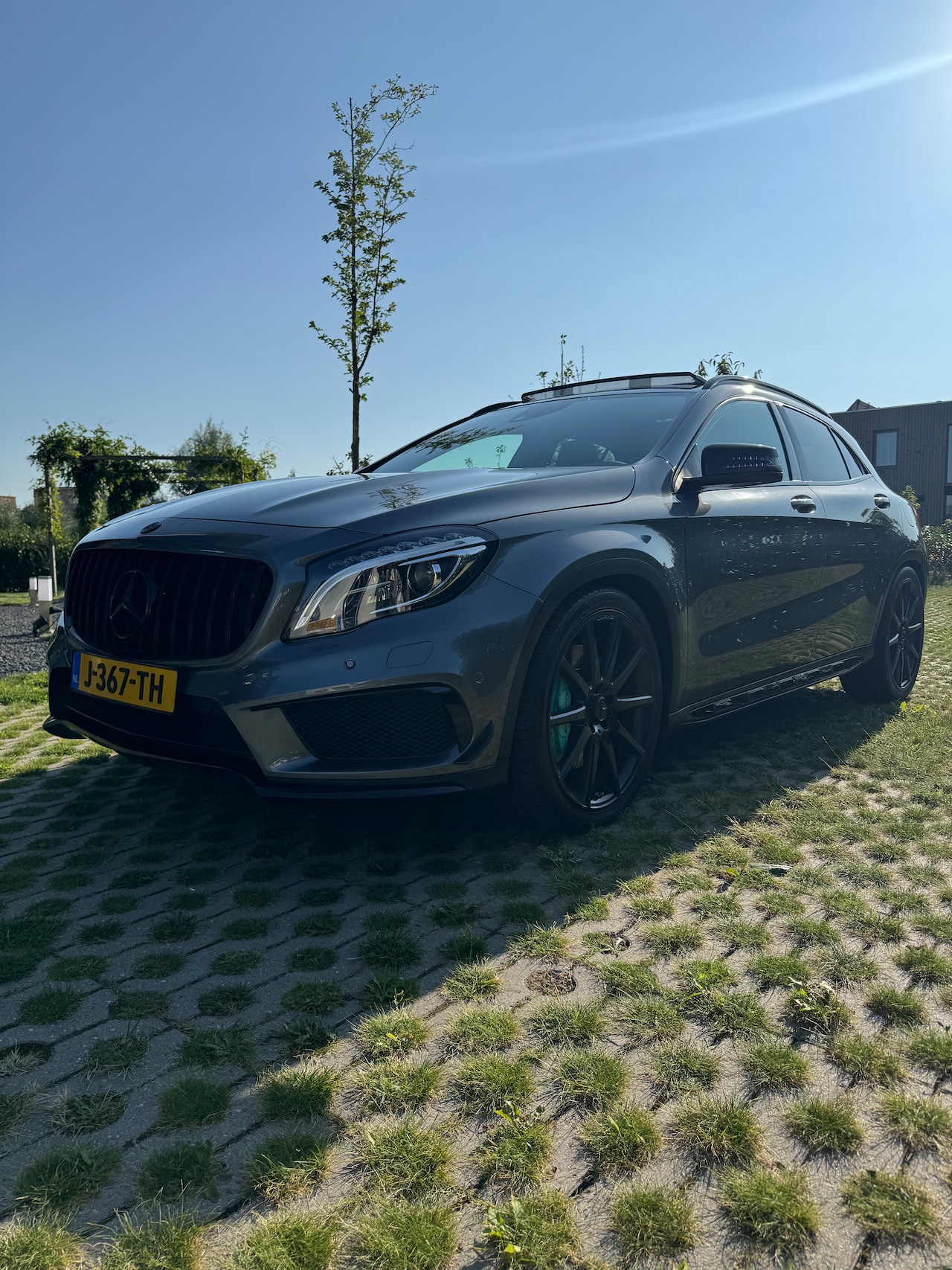 Mercedes-Benz GLA-Klasse - 45 AMG 4Matic Edition 1 GLA 45 AMG Nieuwe Turbo | Harman Kardon | Schaalstoelen | Panorama - AutoWereld.nl