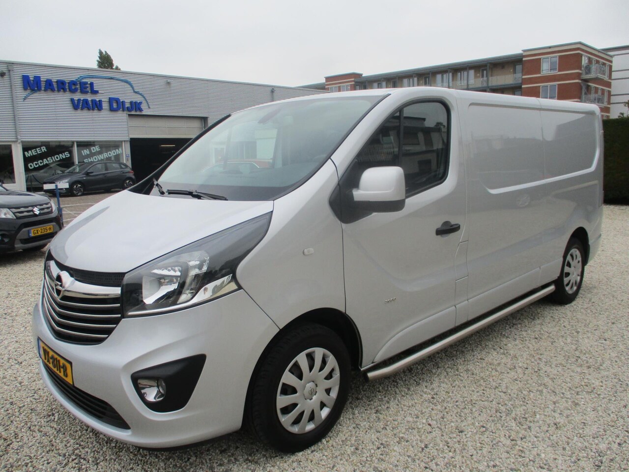 Opel Vivaro - 1.6 CDTI L2H1 Sport EcoFlex 1.6 CDTI L2H1 Sport EcoFlex - AutoWereld.nl