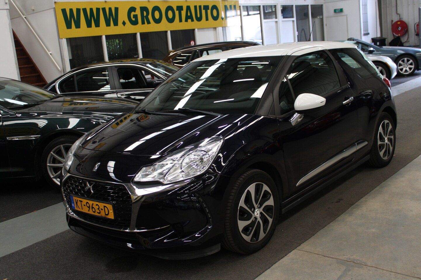 DS 3 - 1.2 PureTech Chic Dealer onderhouden, Airco, Cruise control, Isofix - AutoWereld.nl