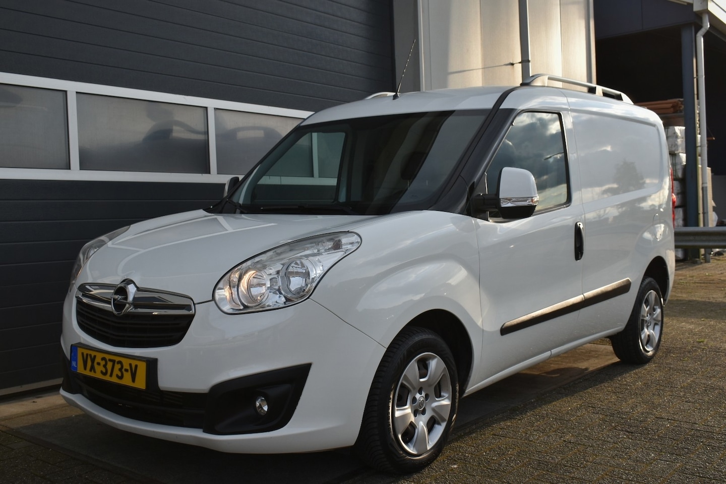 Opel Combo - 1.3 CDTi L1H1 ecoFLEX Sport 1.3 CDTi L1H1 ecoFLEX Sport - AutoWereld.nl