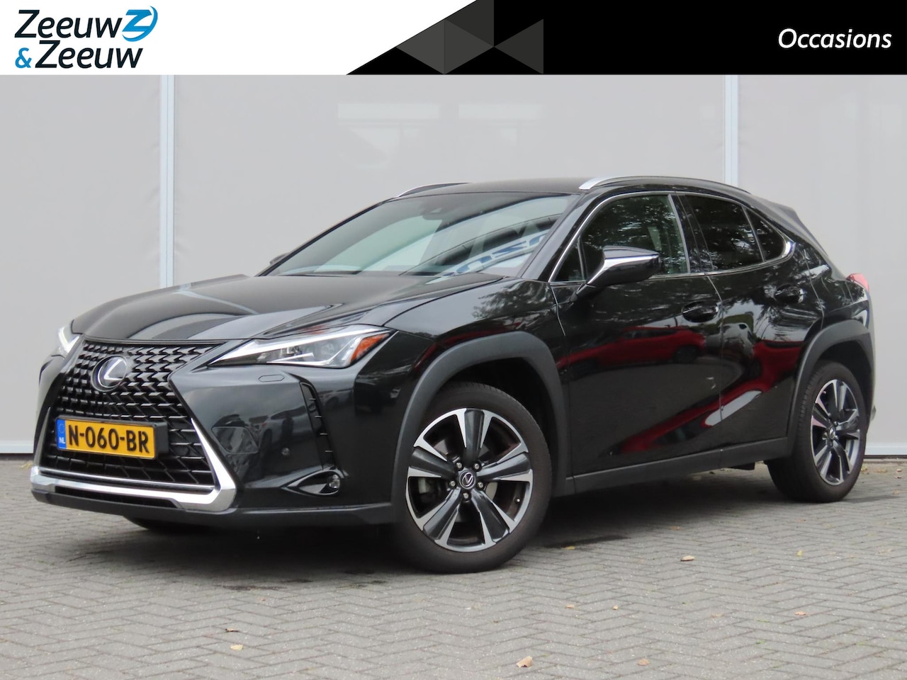 Lexus UX - 200 Preference Line | BTW auto | Carplay / Android auto | Camera |  Dodehoekdectie | - AutoWereld.nl