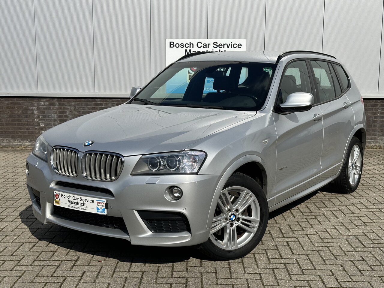 BMW X3 - xDrive35i M-Sport | High Executive | Xenon | Prof Navi | Interesse, Proefrit? Bel of app m - AutoWereld.nl