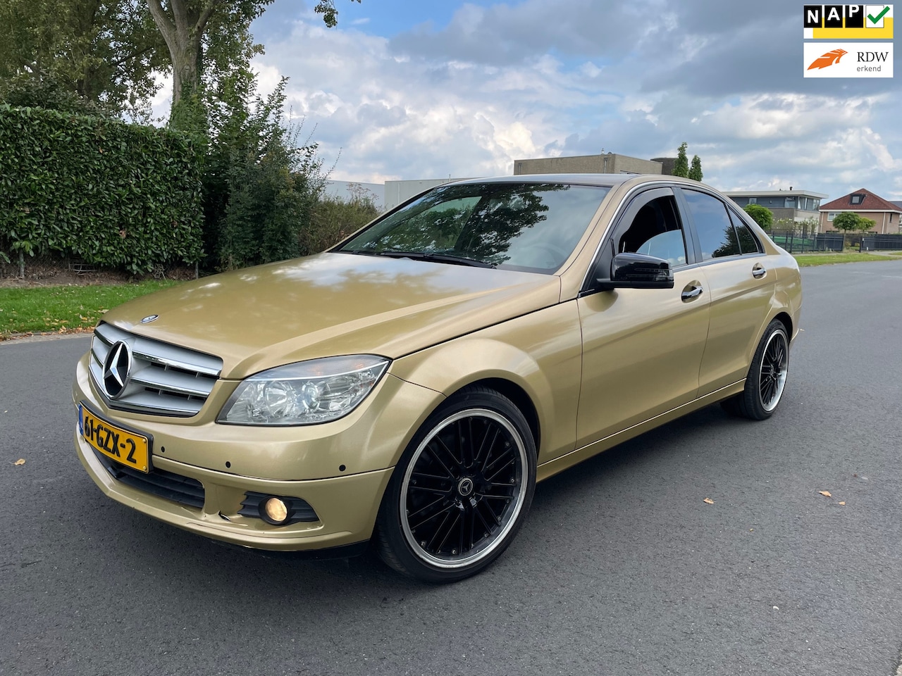 Mercedes-Benz C-klasse - 180 K BlueEFFICIENCY CLIMA/NAP/CRUISE/APK - AutoWereld.nl