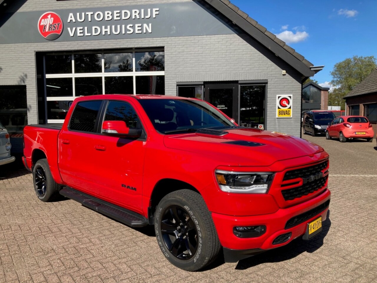 Dodge Ram 1500 - Dodge Laramie Sport 2022 5.7 V8 4x4 CC Sport - AutoWereld.nl