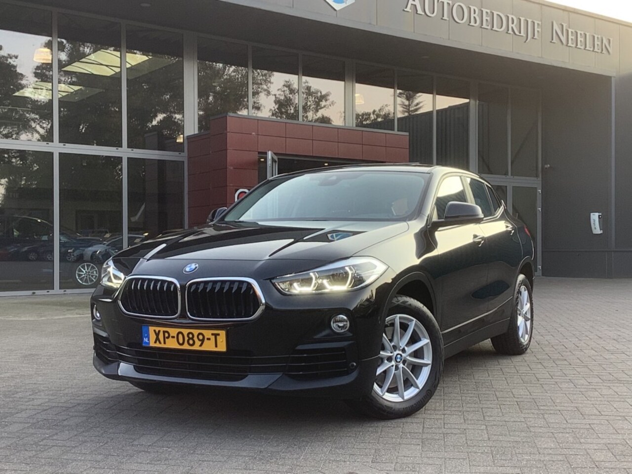 BMW X2 - S-Drive 2.0i Aut. High Executive I panorama I leder I - AutoWereld.nl