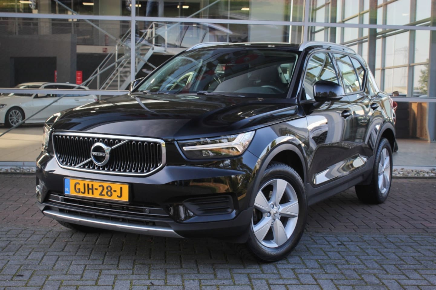 Volvo XC40 - XC 40 T3 Momentum | Adaptieve Cruise - AutoWereld.nl