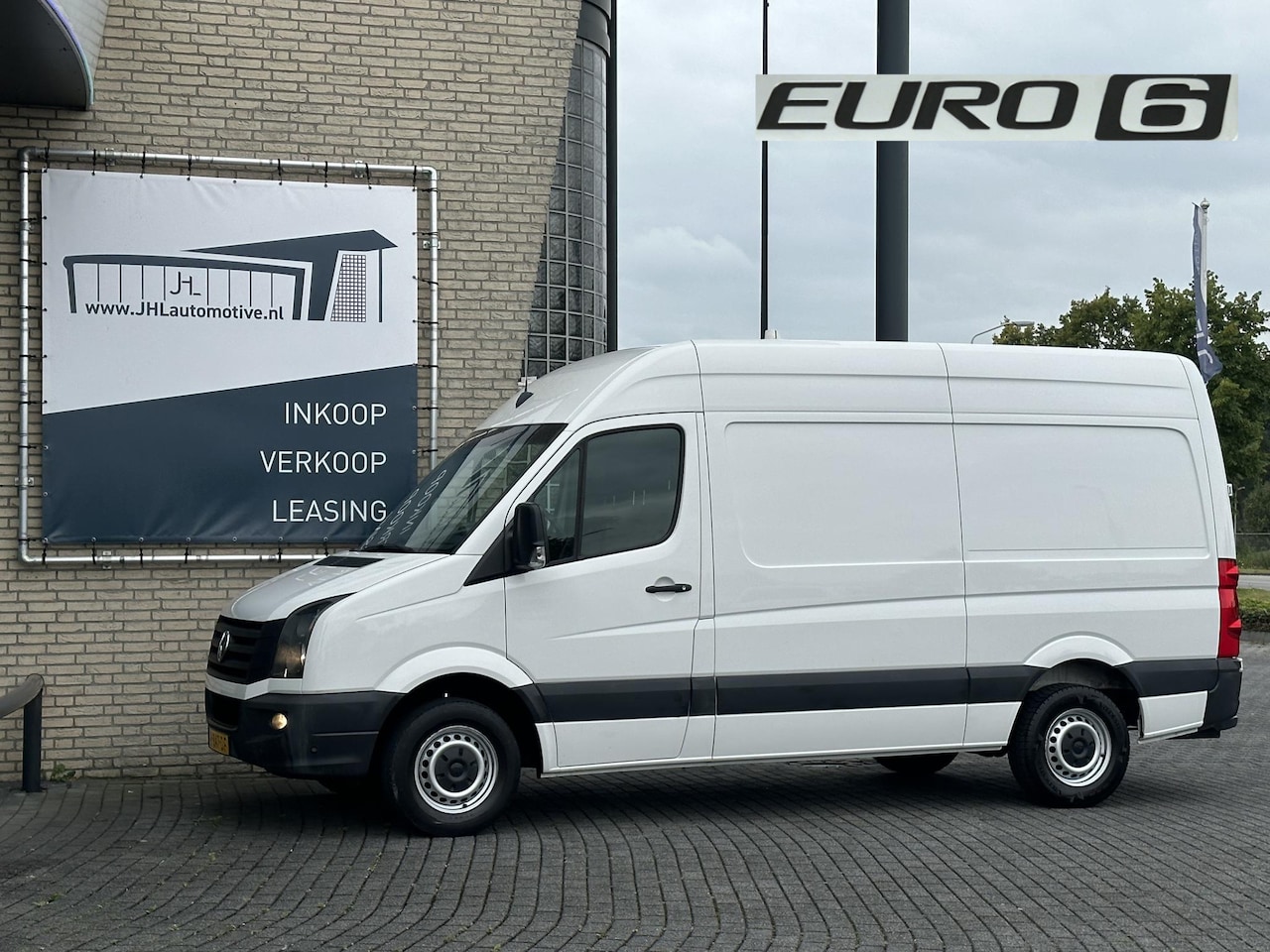 Volkswagen Crafter - 35 2.0 TDI L2H2*A/C*3500KG HAAK*CRUISE* - AutoWereld.nl