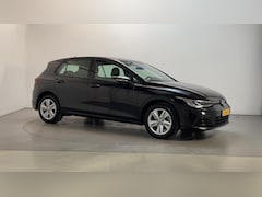 Volkswagen Golf - 1.0 eTSI DSG Life Parkeersensoren Digital Cockpit Adaptive Cruise Control