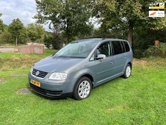 Volkswagen Touran - 1.6-16V FSI Trendline 7 Zitplaatsen