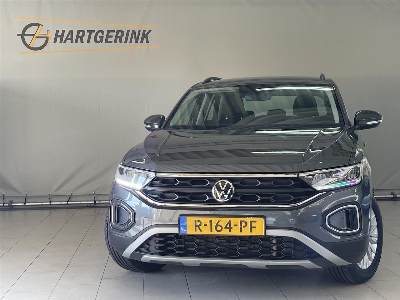 Volkswagen T-Roc - 1.0 TSI 110pk Life Business *APPLE CAR/CAMERA* - AutoWereld.nl