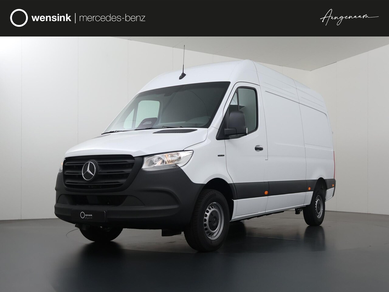 Mercedes-Benz eSprinter - 314 L2H2 RWD PRO | Snellader | Trekhaak | Apple carplay | 3-zits - AutoWereld.nl