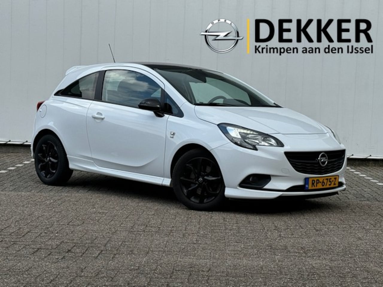 Opel Corsa - 1.0 Turbo Black Roof Edition OPC-Line met Navigatie, Climate Controle, CarPlay - AutoWereld.nl