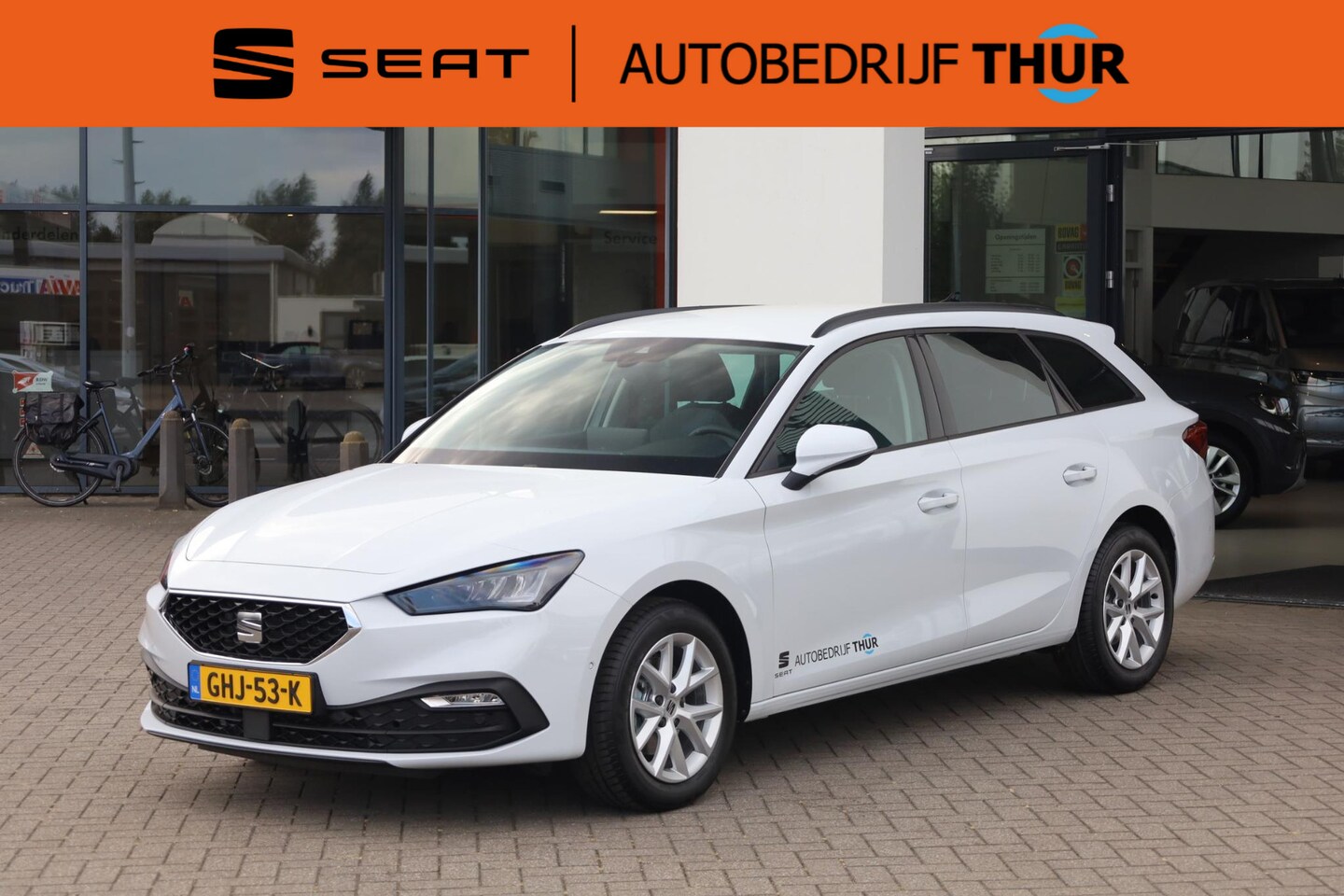 Seat Leon Sportstourer - 1.5 eTSI Style Business Intense 110KW-150PK DSG, navigatie, park assist, achteruitrijcamer - AutoWereld.nl