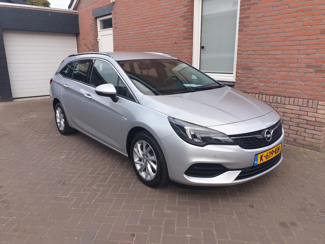 Opel Astra Sports Tourer - 1.2 Turbo 145pk Start/Stop Business Executive - AutoWereld.nl