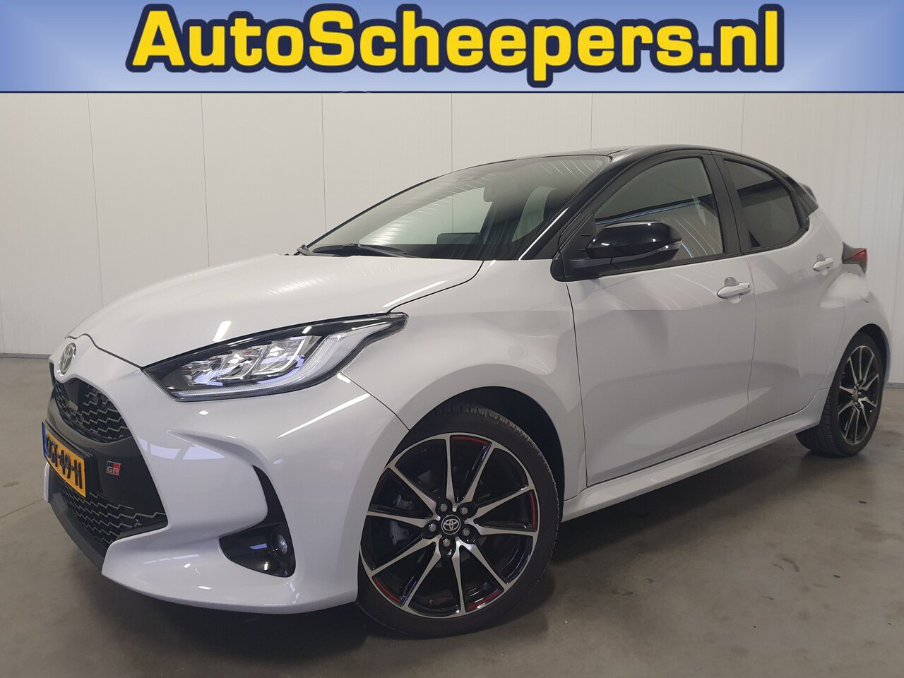 Toyota Yaris - 1.5 VVT-i GS SPORT NAVI/CRUISE/HUD/CLIMA/LMV - AutoWereld.nl