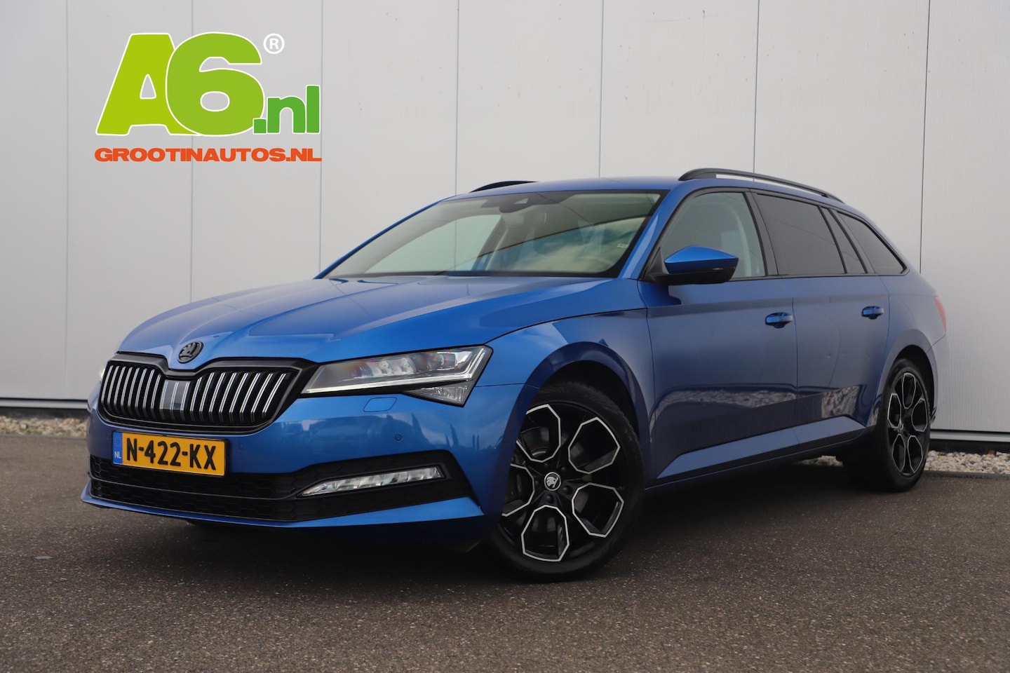 Skoda Superb Combi - 1.5 TSI ACT Business Edition 150PK DSG Automaat Black Optic Full LED 18 inch LMV Carplay A - AutoWereld.nl