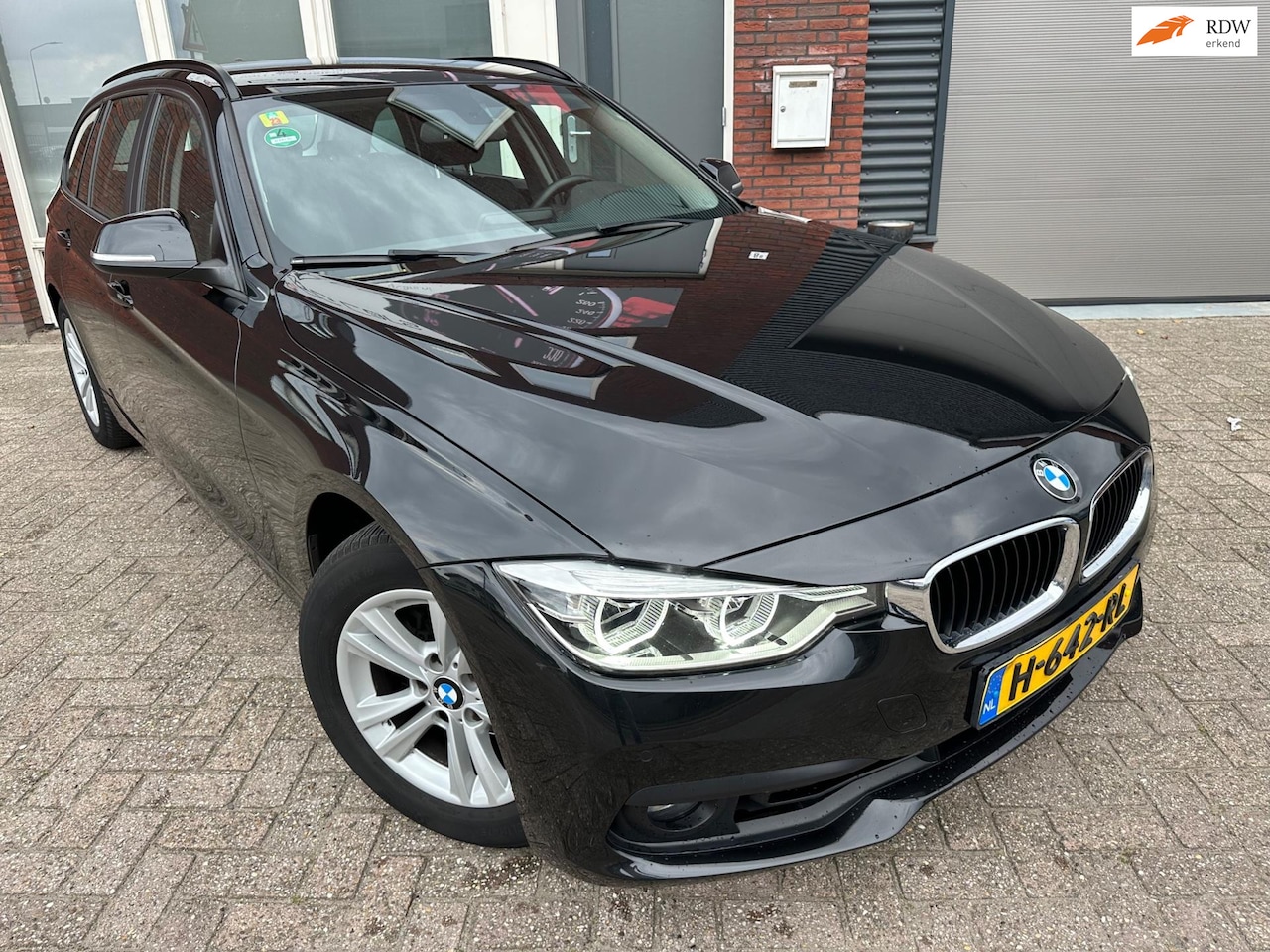 BMW 3-serie Touring - 318i Centennial Executive / Navi / PDC / Clima / Cruise - AutoWereld.nl