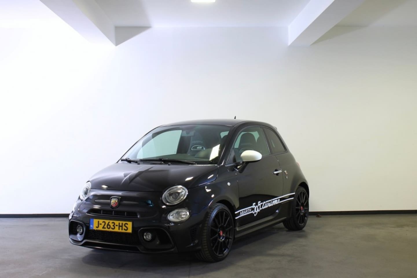 Abarth 595 - 1.4 T-JET ABARTH TUR - AutoWereld.nl