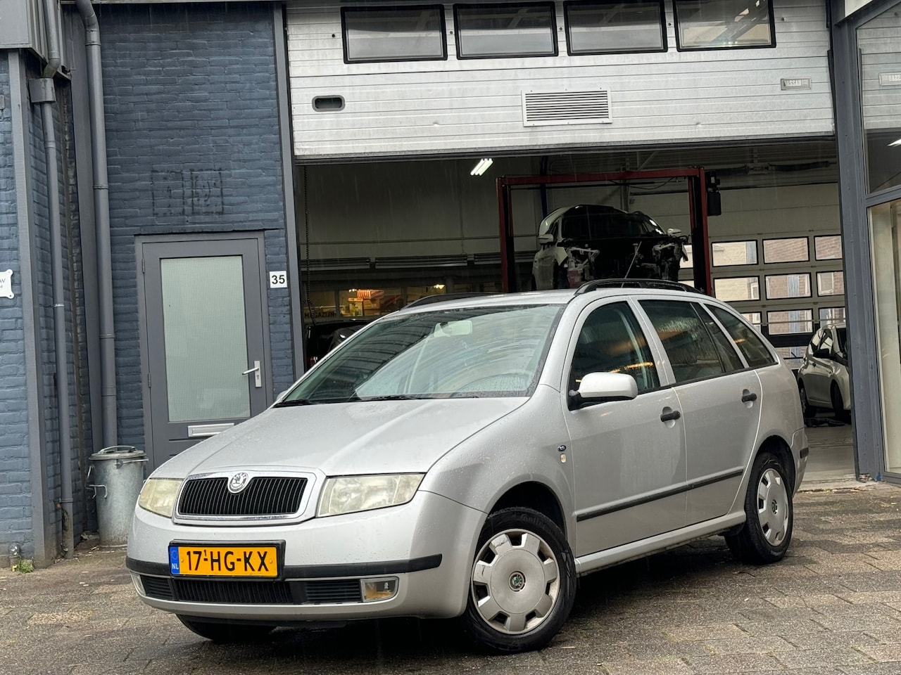 Skoda Fabia Combi - 1.4 Comfort | Elek-Pakket | Cruise | PDC | APK 05-2025 - AutoWereld.nl