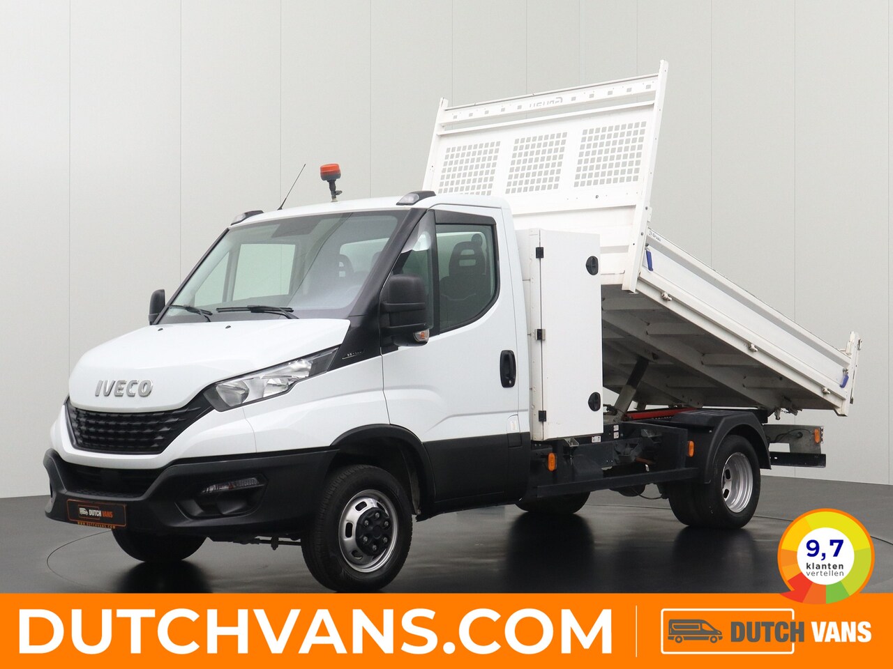 Iveco Daily - 35C14 Kipper met Toolbox | 3500Kg Trekhaak | Airco | Cruise | 3-Persoons - AutoWereld.nl