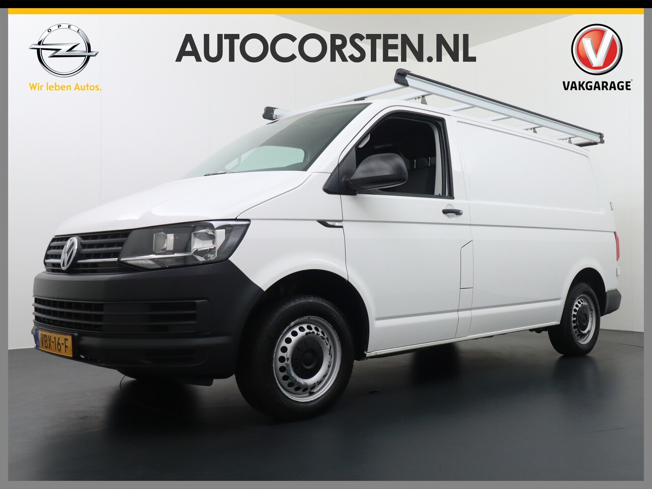 Volkswagen Transporter - 2.0TDI L1H1 Airco Trekhaak Bluetooth PDC Cruise Control Schuifdeur Euro 6 Betonplex 3-Zits - AutoWereld.nl