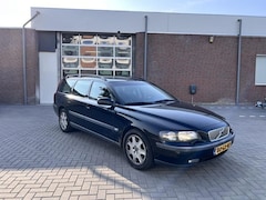 Volvo V70 - 2.4 Comfort Line