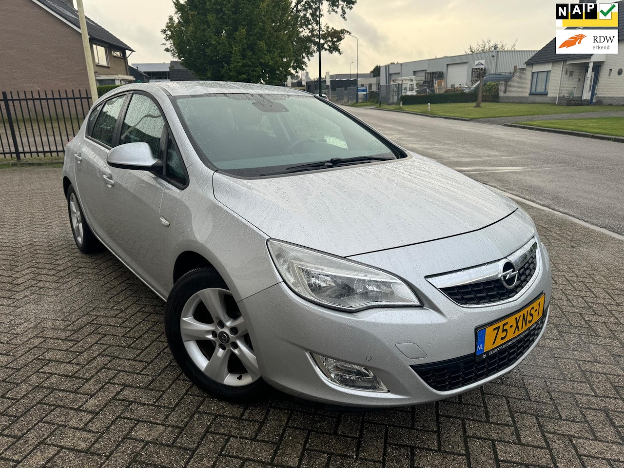 Opel Astra - 1.7 CDTi Cosmo [bj 2012] Clima|Navi - AutoWereld.nl