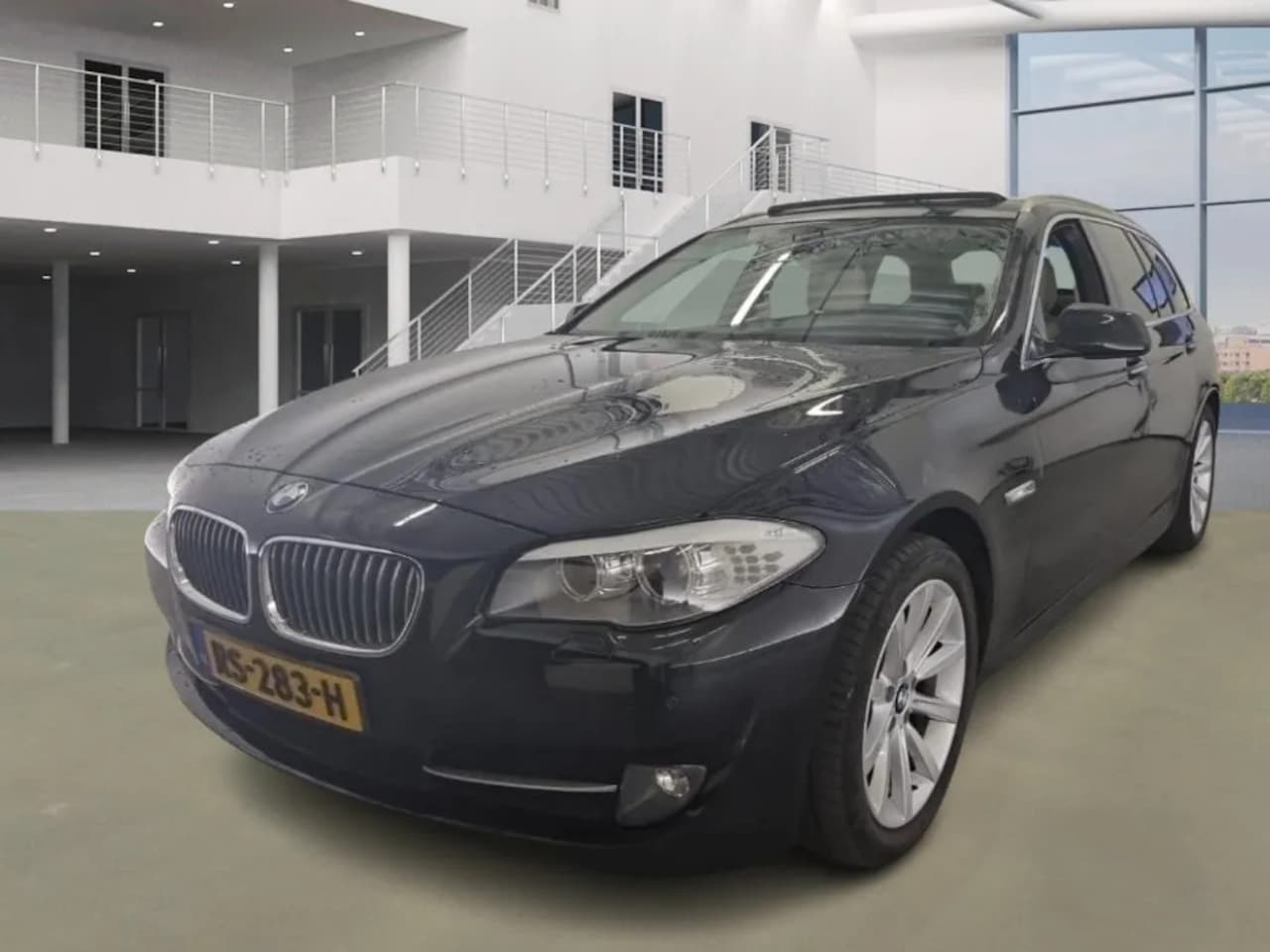 BMW 5-serie Touring - 520d High Executive 520d High Executive - AutoWereld.nl