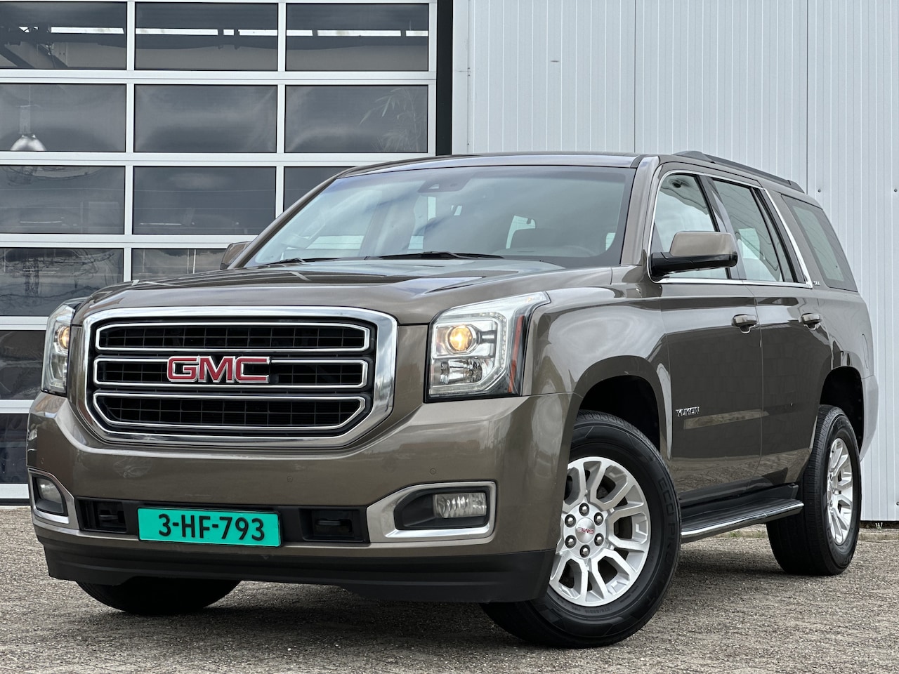 GMC Yukon - 5.3L V8 4WD SLE | 8-Persoons | Bose Geluidsinstallatie | Carplay/Android Auto | Treeplank - AutoWereld.nl