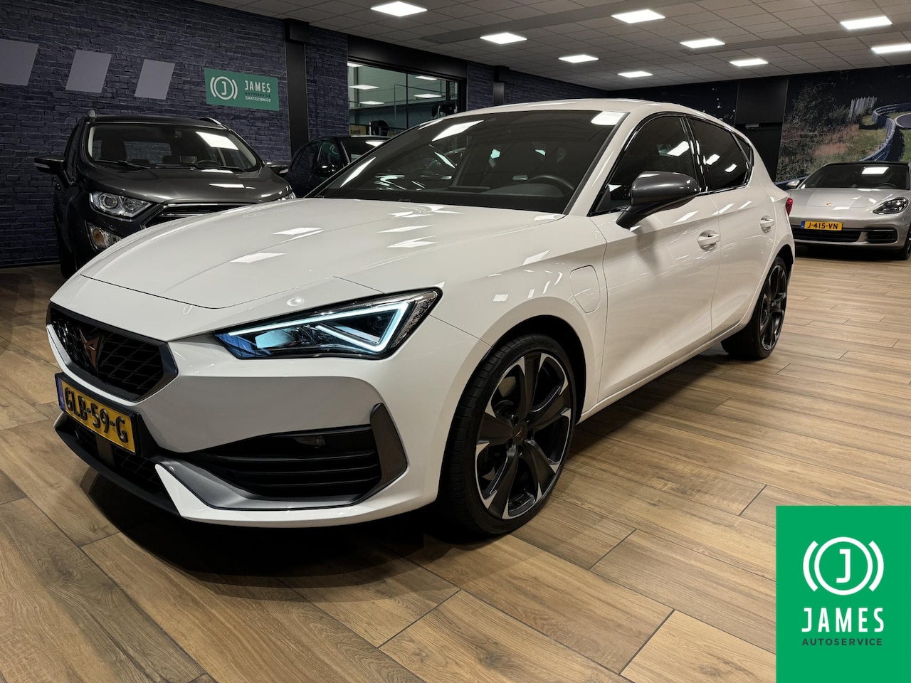 CUPRA Leon - 1.4 e-Hybrid VZ Business |ACC|Keyless| - AutoWereld.nl