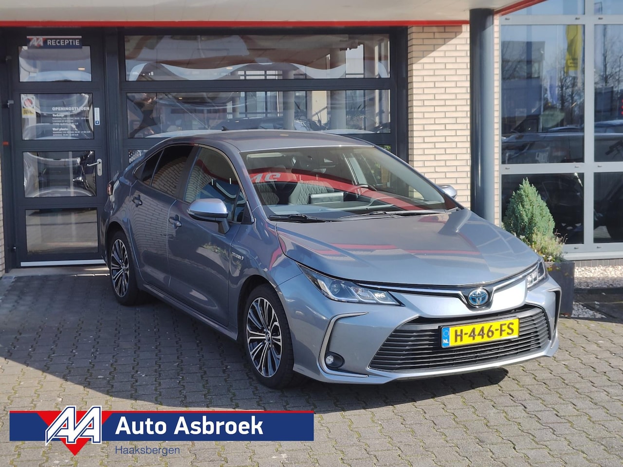 Toyota Corolla - 1.8 Hybrid Business Plus 1.8 Hybrid Business Plus - AutoWereld.nl