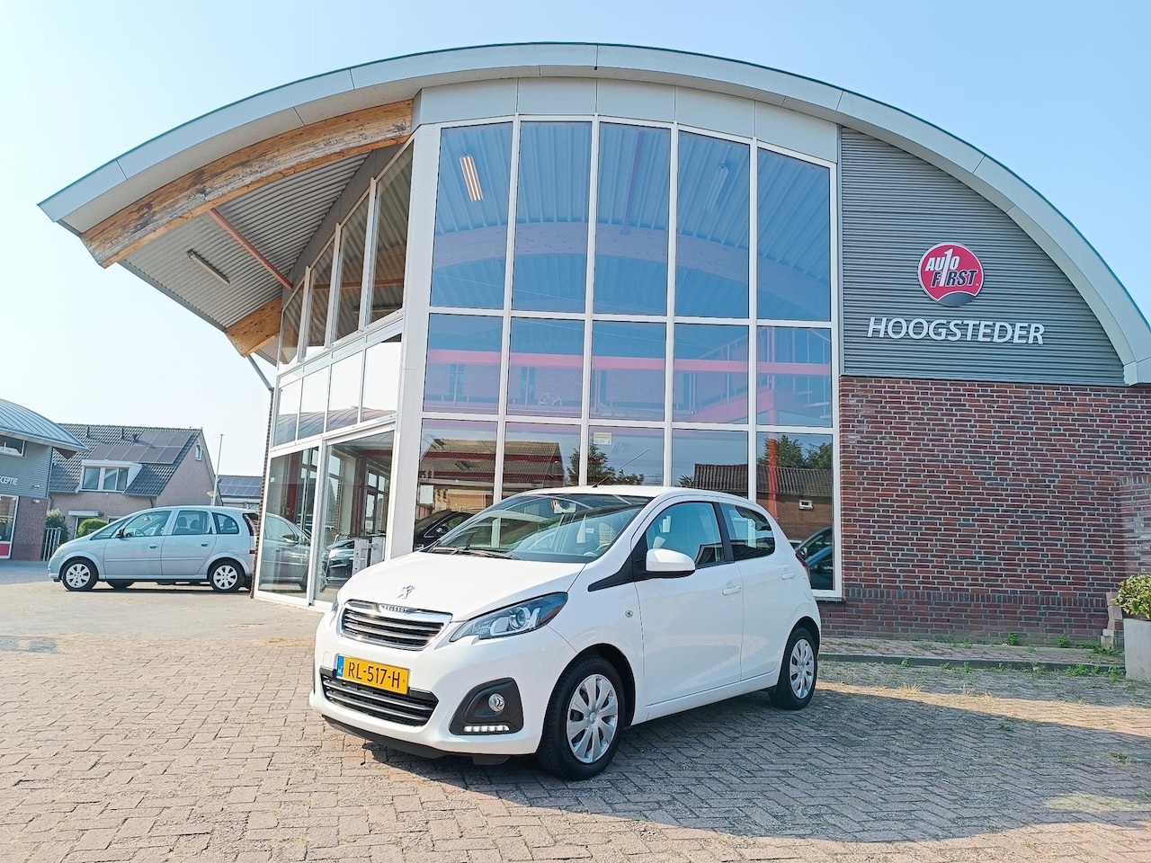 Peugeot 108 - 1.0 e-VTi 5 deurs Airco, elektrische ramen - AutoWereld.nl