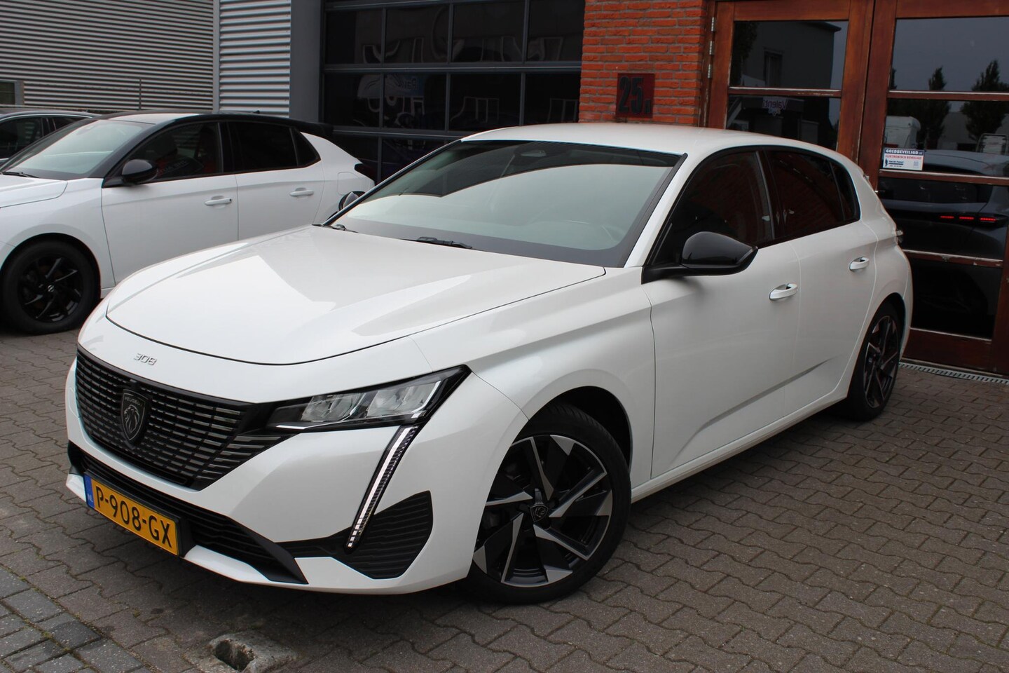 Peugeot 308 - 1.2 PureTech Allure Pack Business | NAP | - AutoWereld.nl