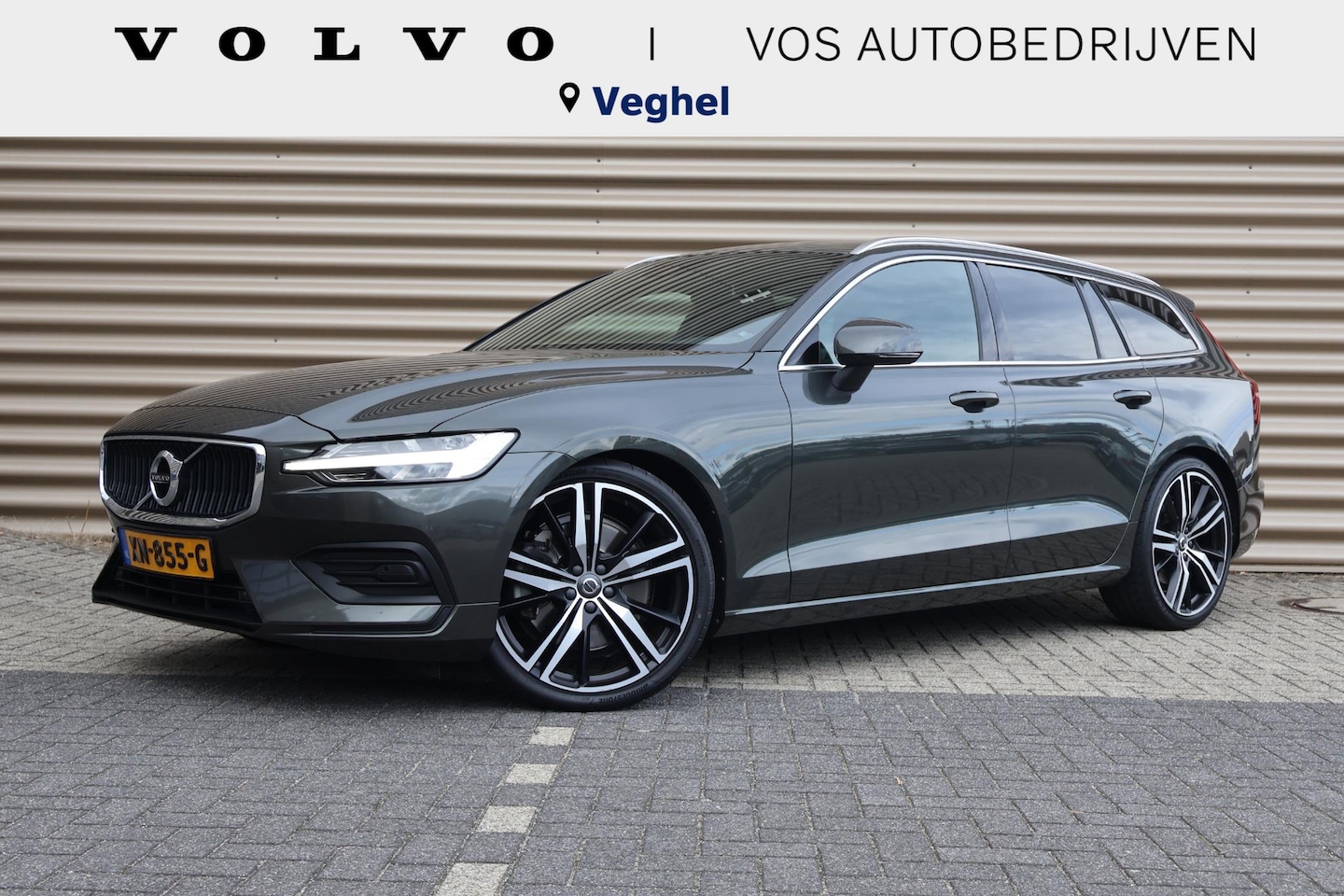 Volvo V60 - 2.0 T5 Momentum Pro Styling Pack | 20" inch R-Design - AutoWereld.nl