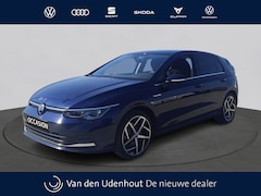 Volkswagen Golf - 1.5 eTSI Style Automaat | Camera | 18" velgen | Privacy Glass