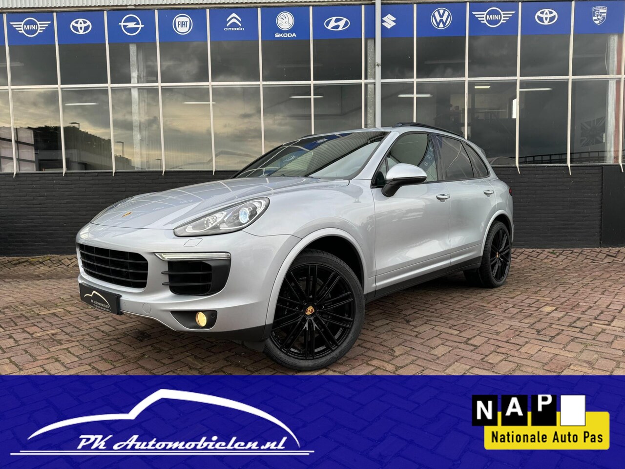 Porsche Cayenne - 3.0 D Platinum Edition **Carplay + Soft close + Bose + Sport Chrono** - AutoWereld.nl