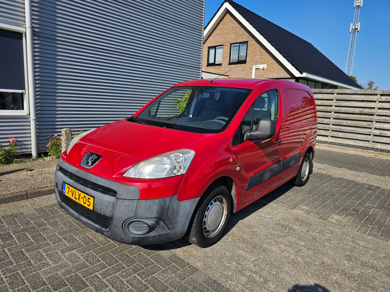 Peugeot Partner - 120 1.6 HDI L1 XR Profit + 4-deurs Bj:2011 NAP! - AutoWereld.nl