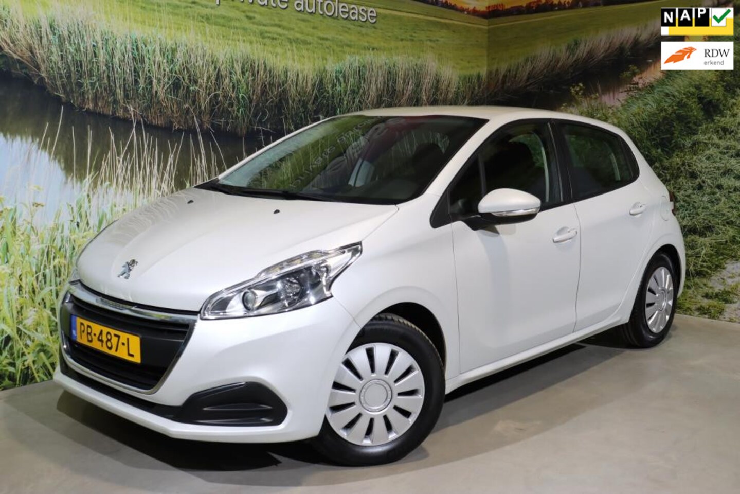 Peugeot 208 - 1.2 PureTech Active AIRCO | CRUISE | NAV | TRKHK - AutoWereld.nl