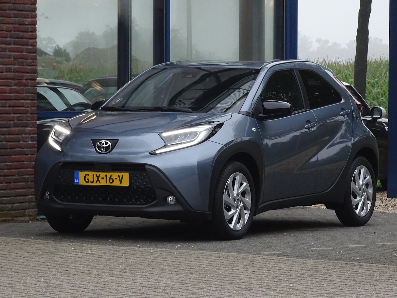 Toyota Aygo X - 1.0 VVT-i MT Pulse 1.0 VVT-i MT Pulse - AutoWereld.nl