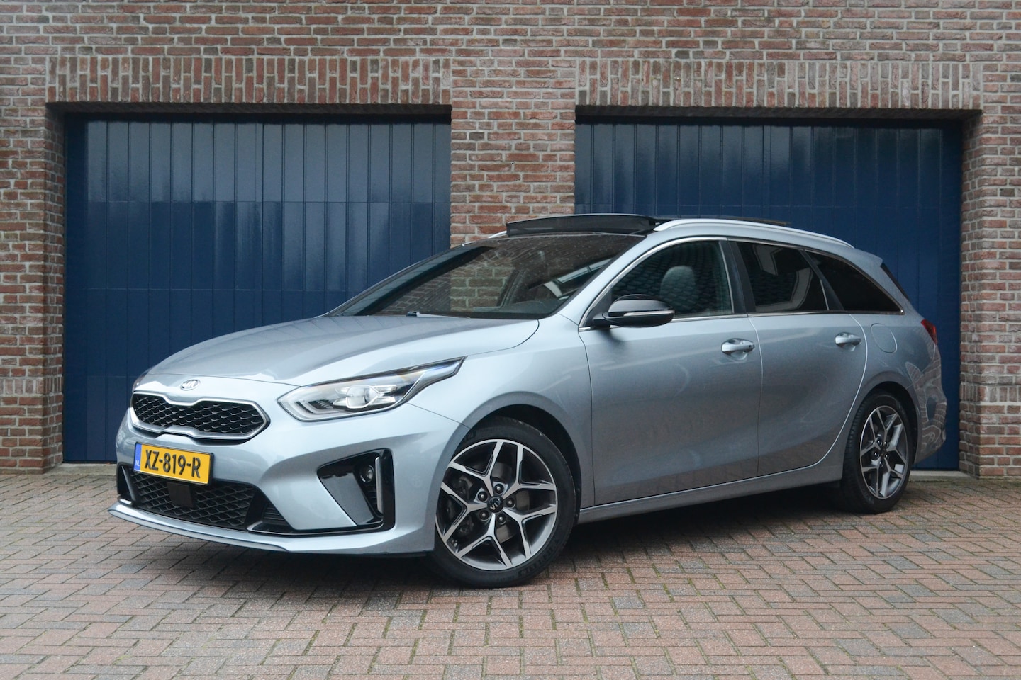 Kia Cee'd Sportswagon - Ceed 1.4 T-GDi GT-Line | Panodak | Keyless | Camera | Trekhaak | Carplay | Stoel/stuurverw - AutoWereld.nl