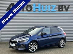 BMW 2-serie Active Tourer - 225xe iPerformance Sport Line LED Achteruitrijcamera Head-Up Display PDC Navi Pro Hifi Pac