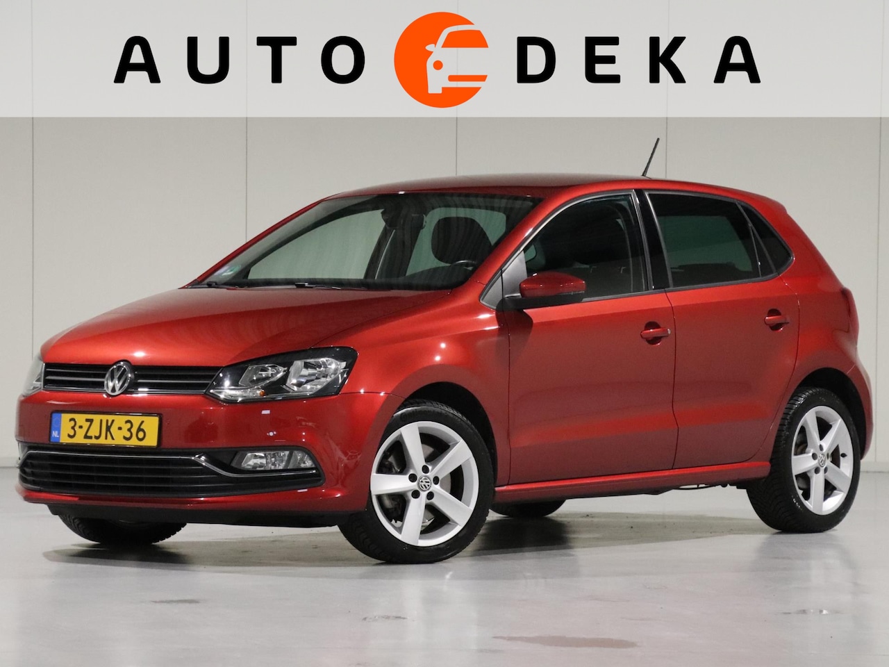 Volkswagen Polo - 1.2 TSI Highline Automaat *Navigatie*Parkeersens.* - AutoWereld.nl