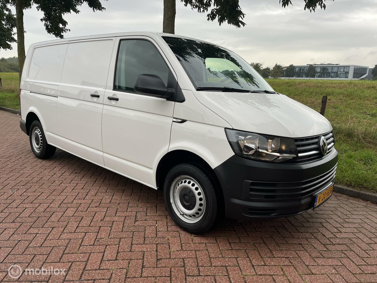 Volkswagen Transporter - Benzine 2.0 TSI L2 + AC - AutoWereld.nl