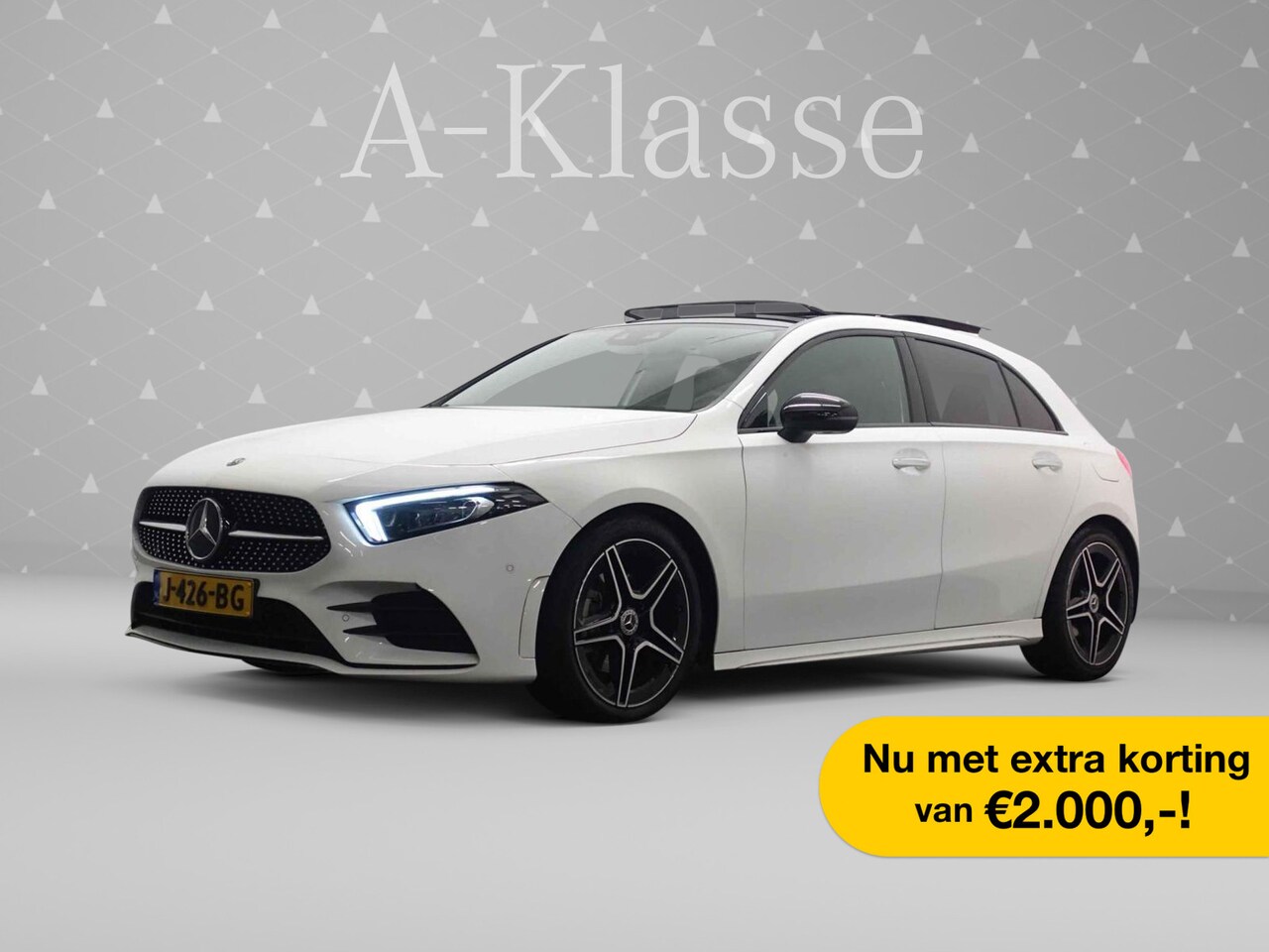 Mercedes-Benz A-klasse - 180 Prestige AMG Ed Autom- Panodak I Leer I MBUX I  Camera I Sfeerverlichting - AutoWereld.nl