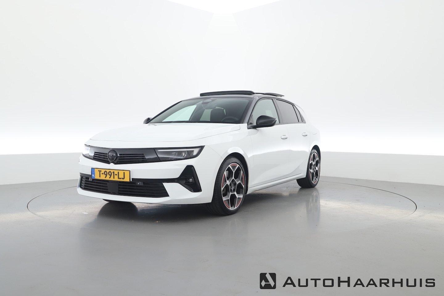 Opel Astra - 1.6 Hybrid GS Line | Pano | 360cam | Adapt. Cruise | AGR Stoel | Navi by App  | Keyless - AutoWereld.nl