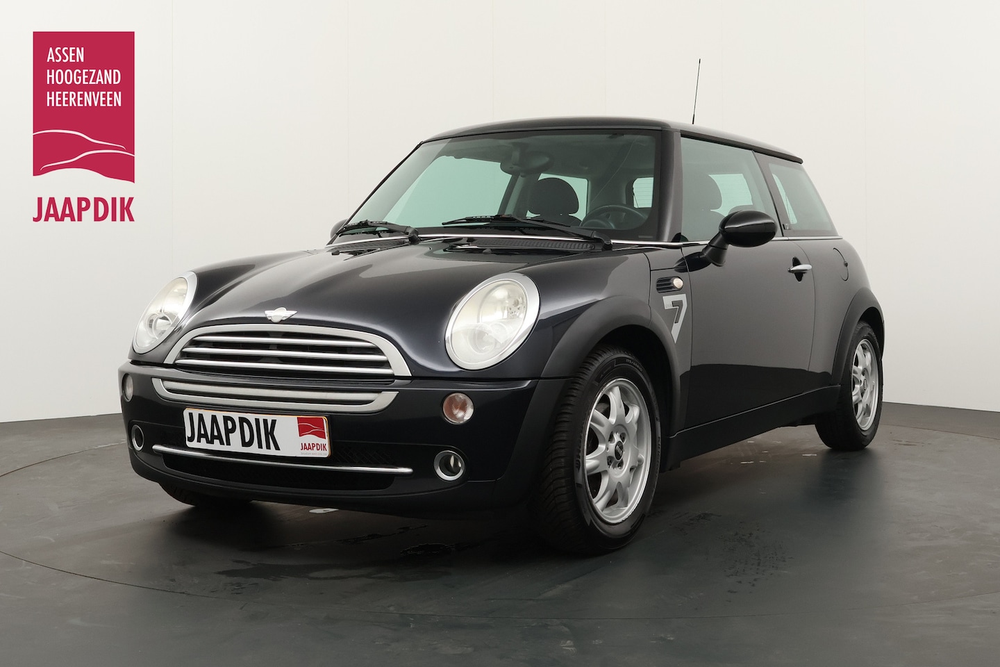 MINI One - BWJ 2006 1.6 90 PK One Seven AIRCO / CRUISE / LMV 15 INCH / ELEK. RAMEN / CENTR. VERGR. + - AutoWereld.nl