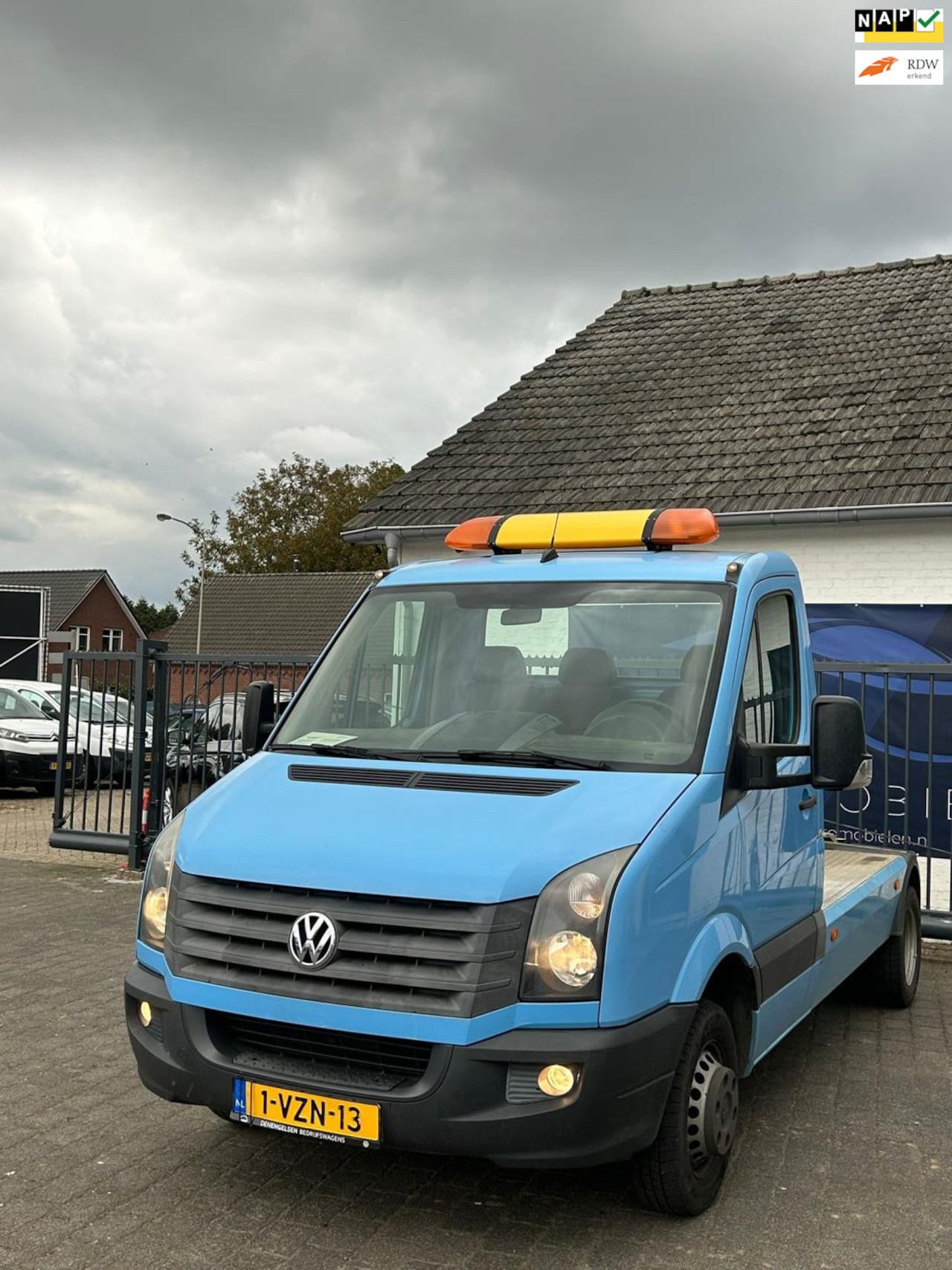 Volkswagen Crafter - 46 2.0 TDI L2H1 DC 46 2.0 TDI L2H1 DC Trekker - AutoWereld.nl