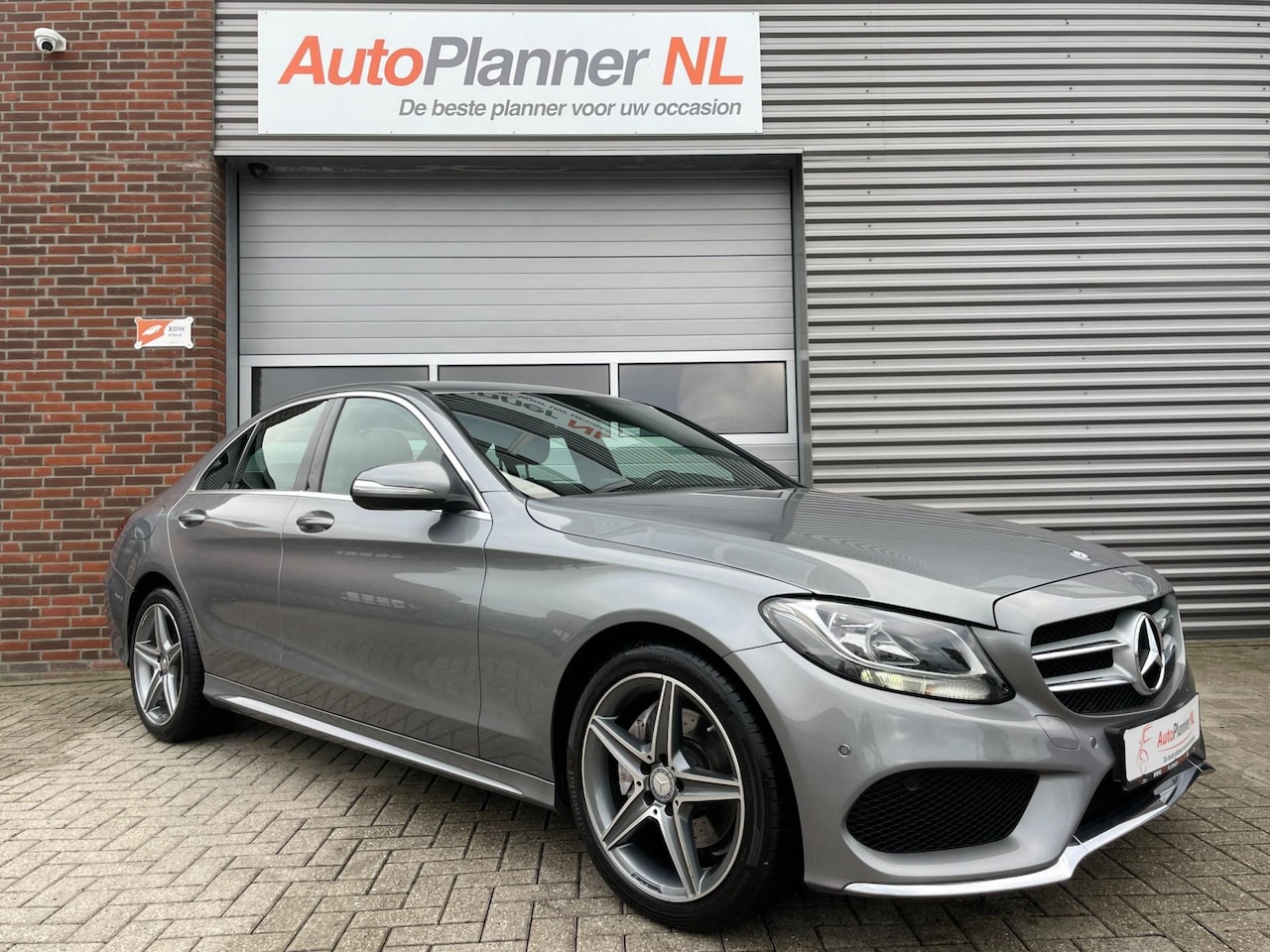 Mercedes-Benz C-klasse - 200 AMG Line! Camera! Leder! Navi! - AutoWereld.nl